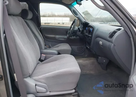 2002 Toyota Tundra Sr5 V8 z USA, uszkodzony, nr VIN 5TBRT34102S255338